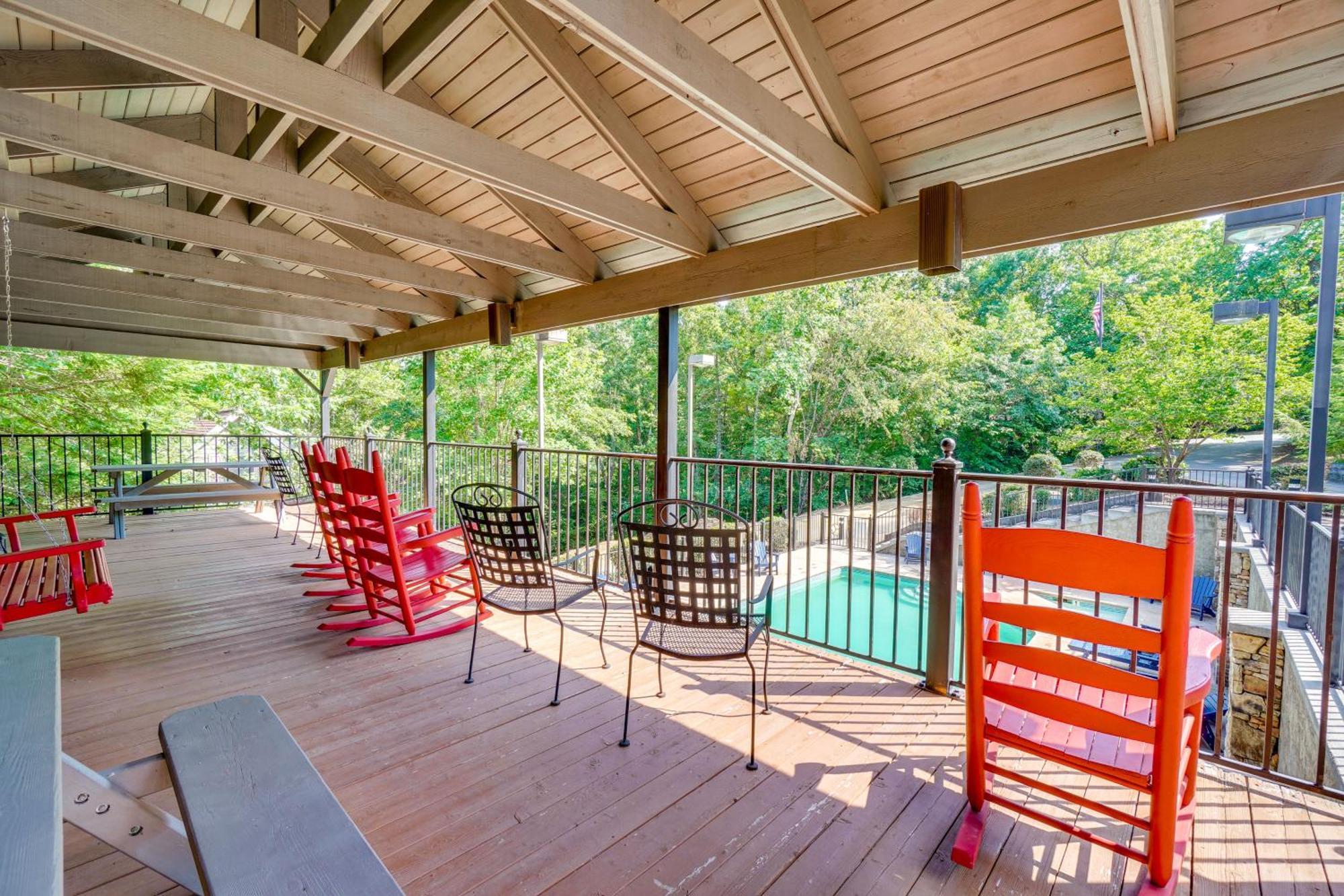 Smoky Mountain Cabin With Deck And Hot Tub! Pigeon Forge Kültér fotó